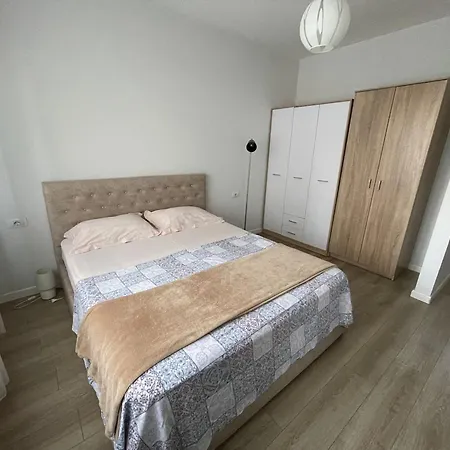 Bonbon 1 - Quiet 1 Bedroom Tirana