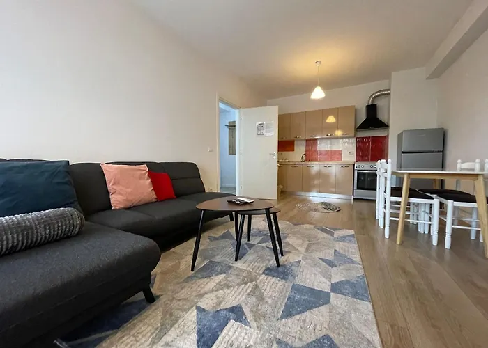 Bonbon 1 - Quiet 1 Bedroom * Tirana